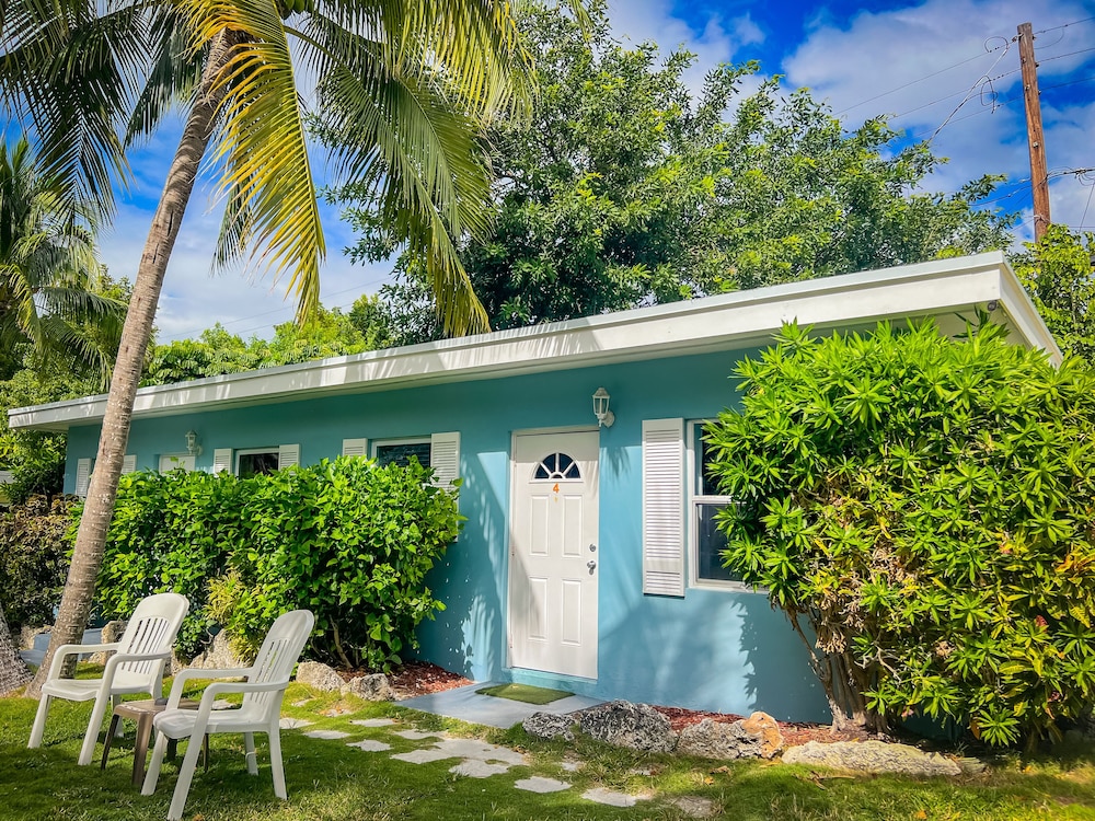 Sunset Cove Beach Resort - photo 34