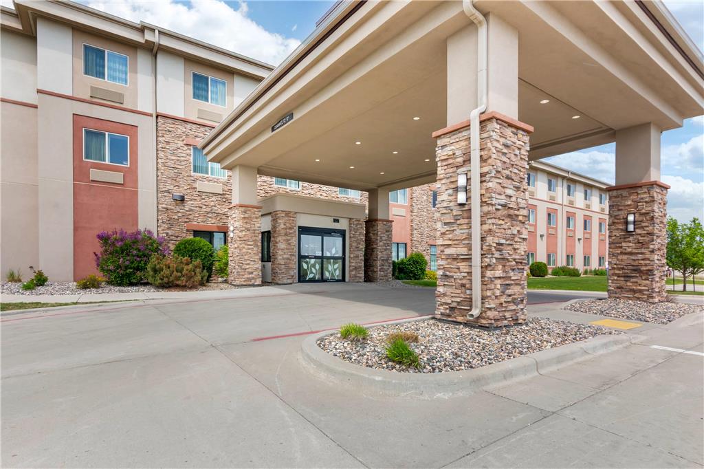 Sleep Inn & Suites Devils Lake — Devils Lake — photo 3