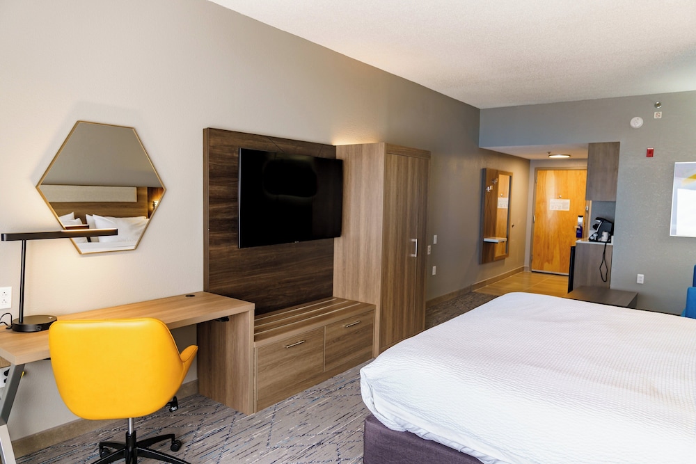 Holiday Inn Express Hotel & Suites Raleigh SW NC State by IHG - photo 29