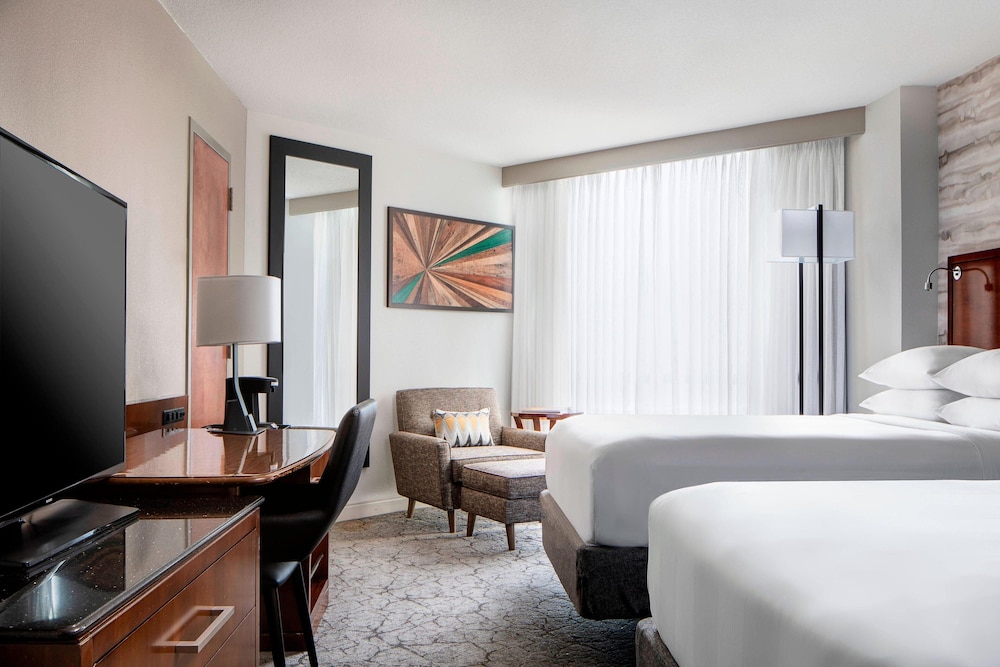 Marriott Albuquerque - photo 9