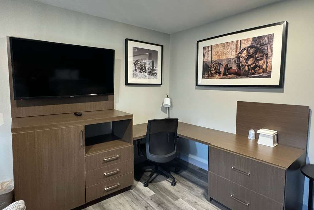 Baymont by Wyndham Coalinga - photo 16