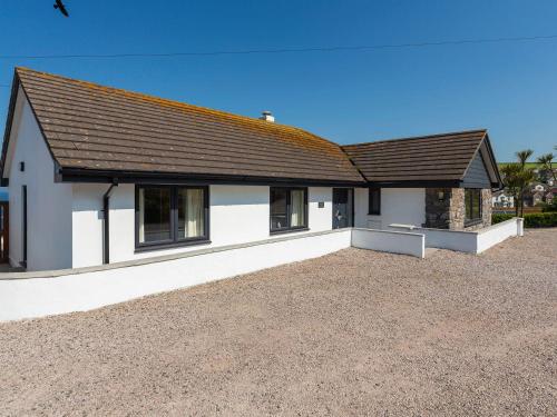 Ocean View - carbon neutral hotel in Kingsbridge