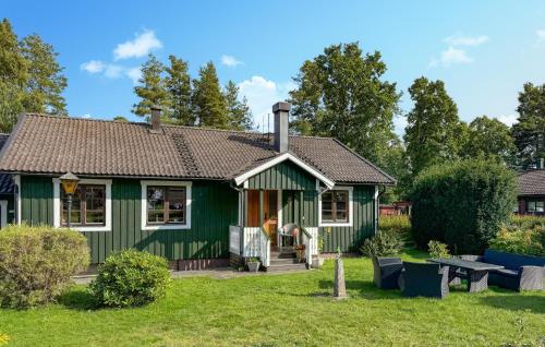 3 Bedroom Nice Home In Motala — 4-Star Luxury Hotel in Motala, Sweden