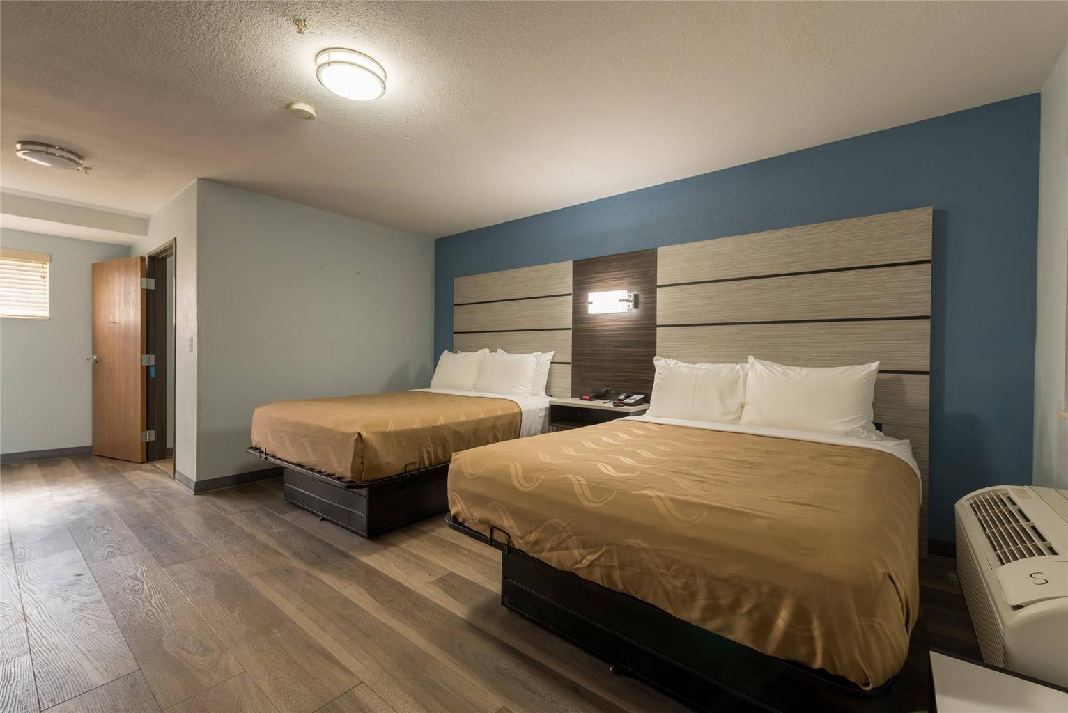 Quality Inn & Suites Manitou Springs at Pikes Peak - photo 6