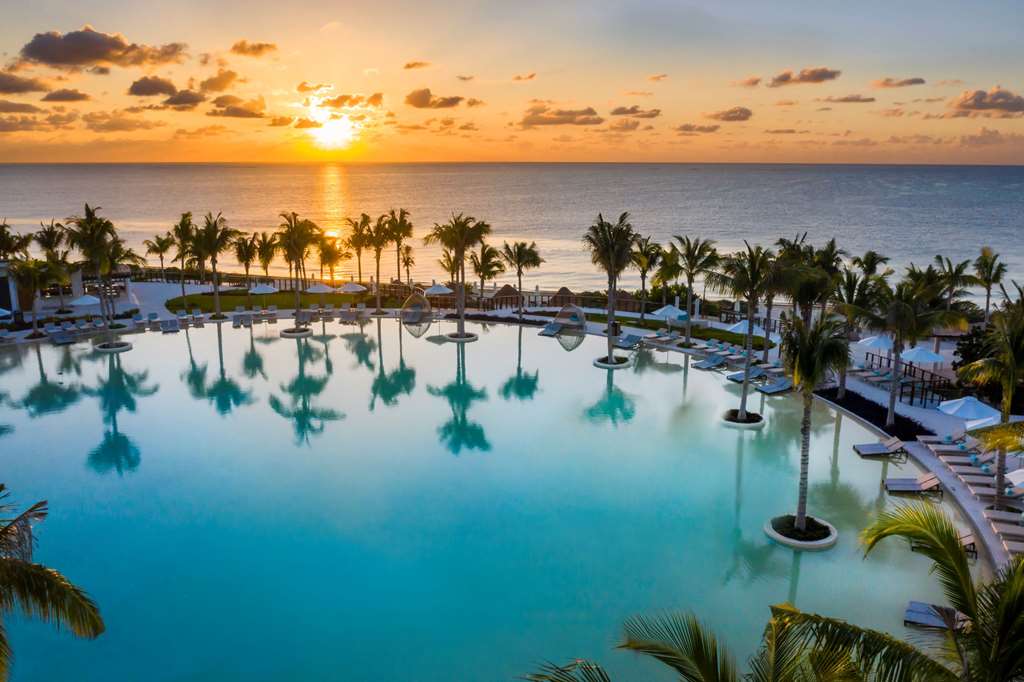 Haven Riviera Cancun Havens Pool Sunrise