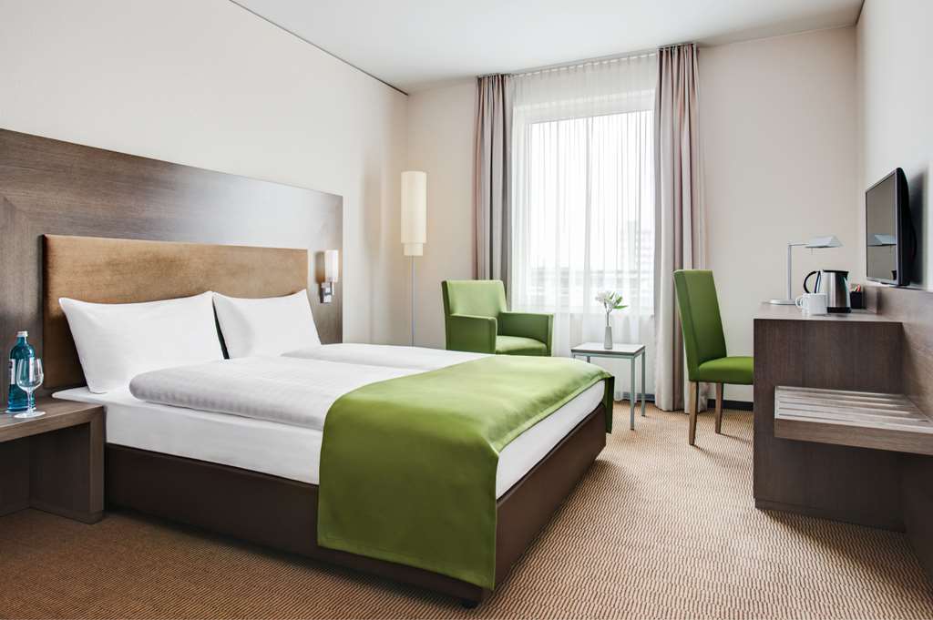 IntercityHotel Mainz, Germany - Apartment