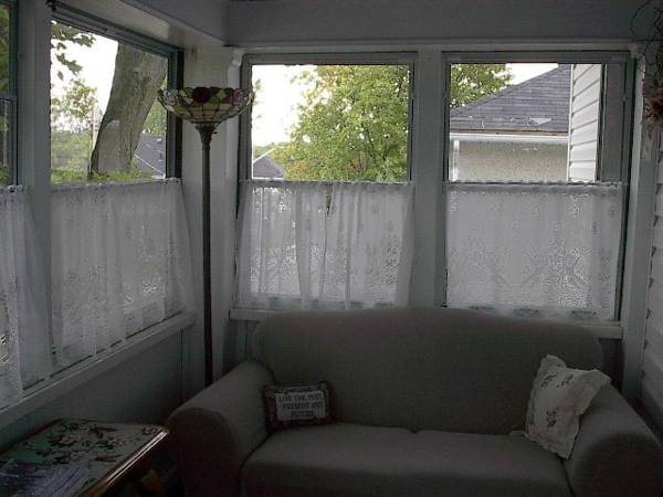 Bide A While B&B — Renfrew — photo 3