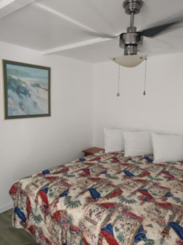 Nautical Motel - photo 10