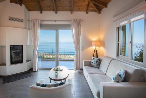 Bay View GuestHouses — 4-Star Luxury Hotel in Kalamata, Greece