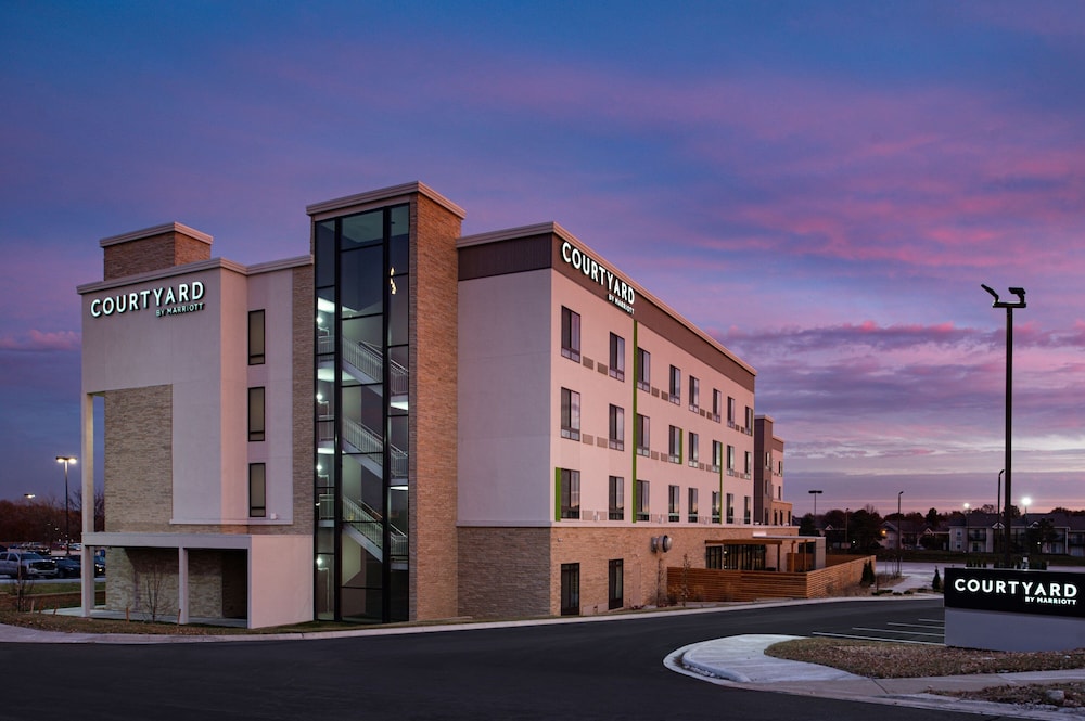 Courtyard by Marriott Kansas City Olathe - photo 54