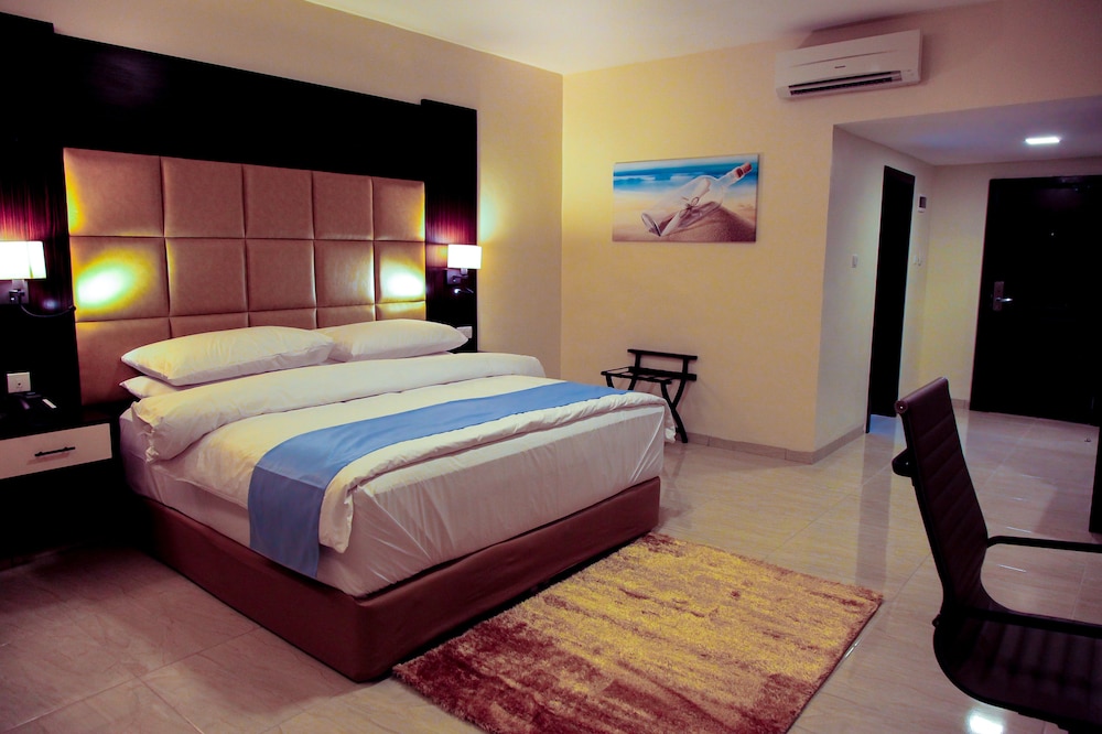 Rollace Hotel Lagos INTL — hotel in Lagos