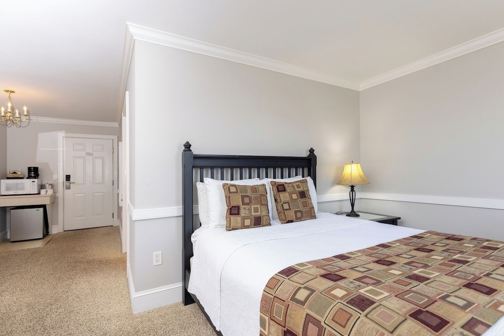 Selinsgrove Inn - photo 63
