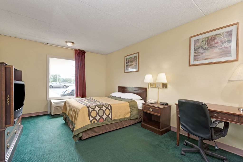 Super 8 by Wyndham Indianapolis South - photo 13