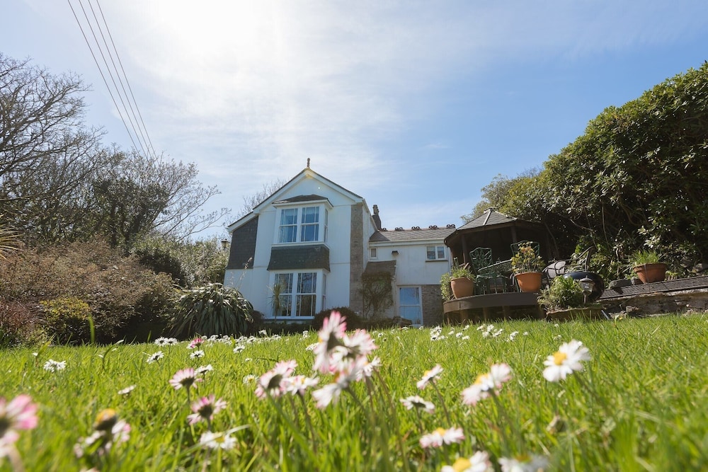 Glenside House — 4-Star Luxury Hotel in St Ives, United Kingdom