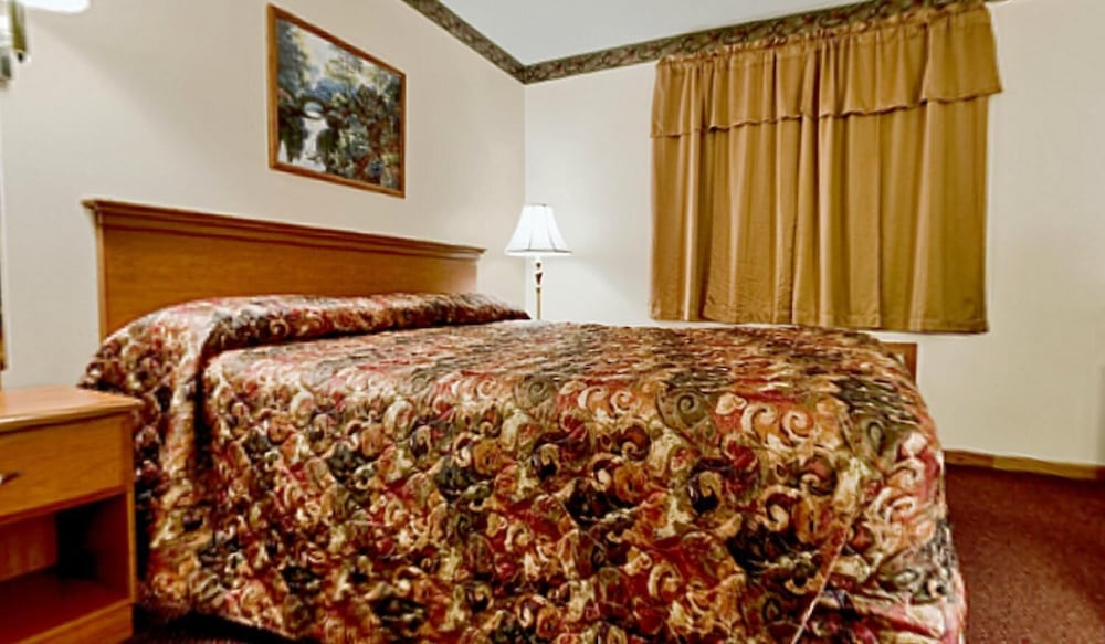 Americas Best Value Inn & Suites Thief River Falls - photo 16