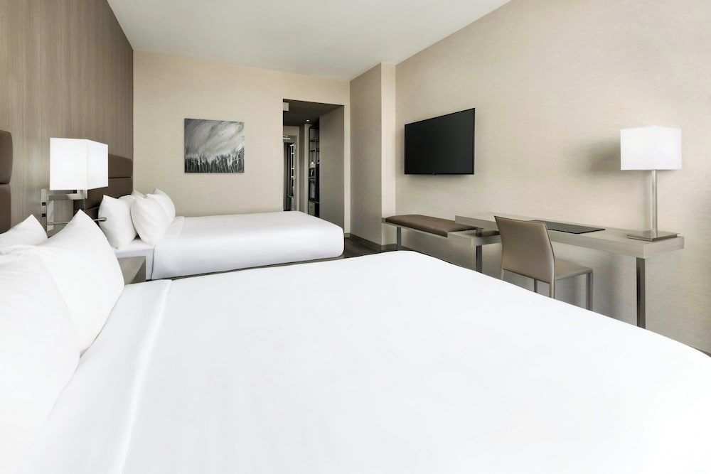 AC Hotel by Marriott Bethesda Downtown - photo 14