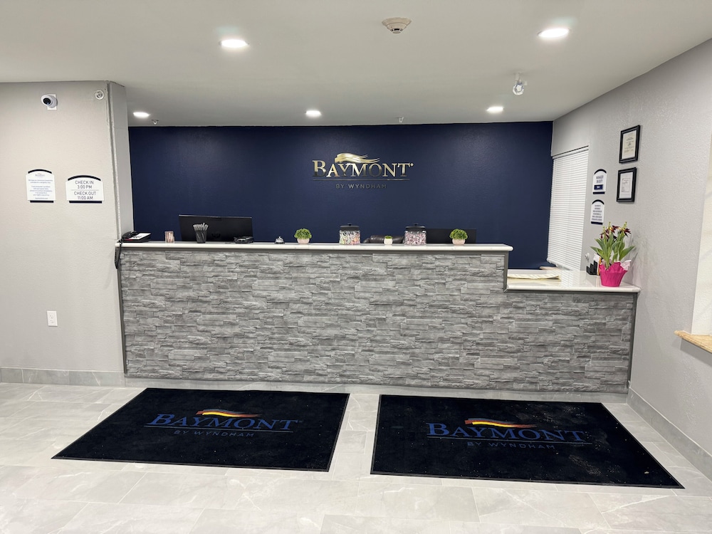 Baymont by Wyndham Dickinson in Dickinson, United States