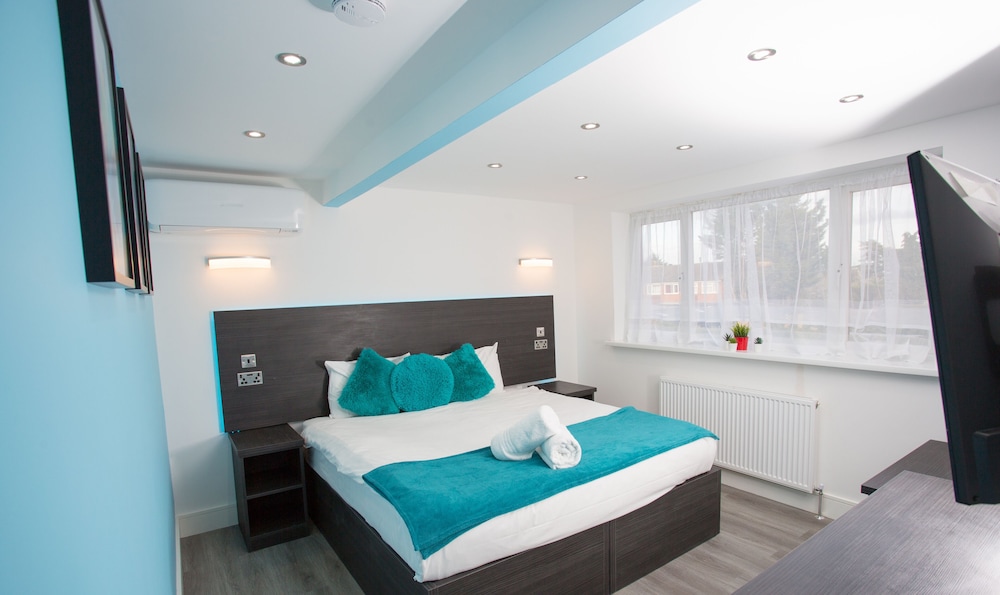 Heathrow Windsor Apart Hotel — Slough