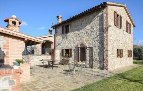Awesome Apartment In Collazzone — 4-Star Luxury Hotel in Collazzone, Italy