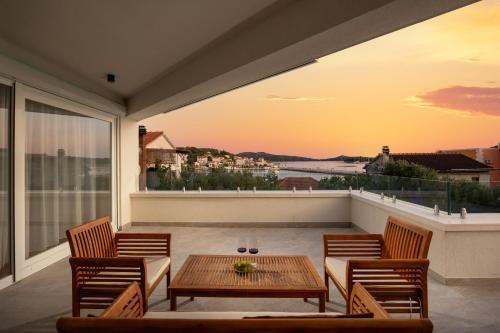 4 Seasons Rogoznica Apartment — 4-Star Luxury Hotel in Rogoznica, Croatia