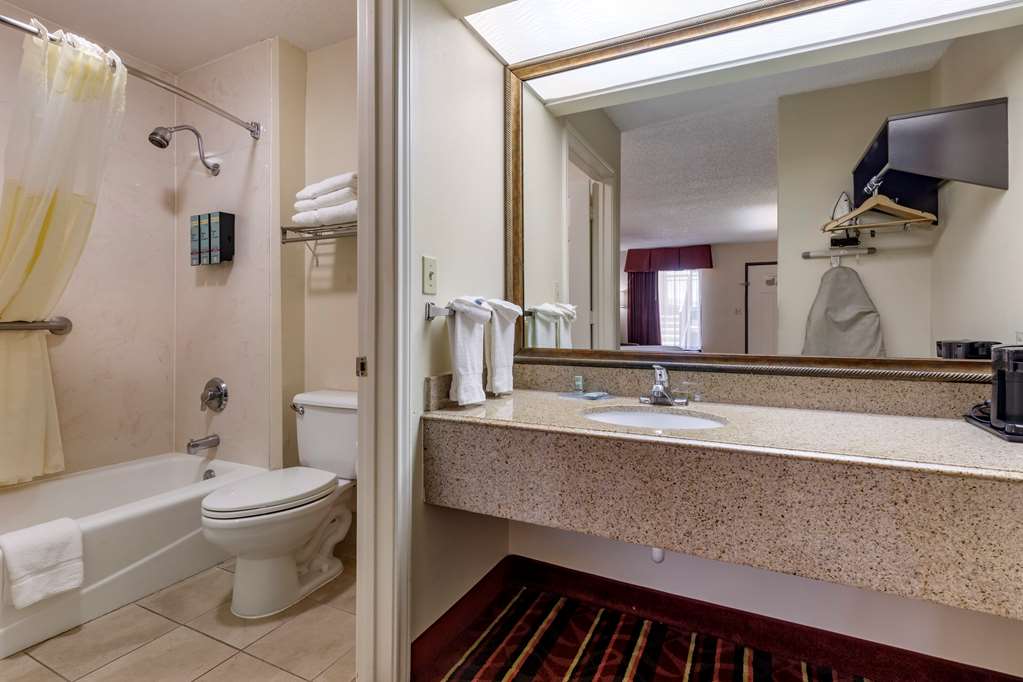 Best Western Lindale Inn - photo 12
