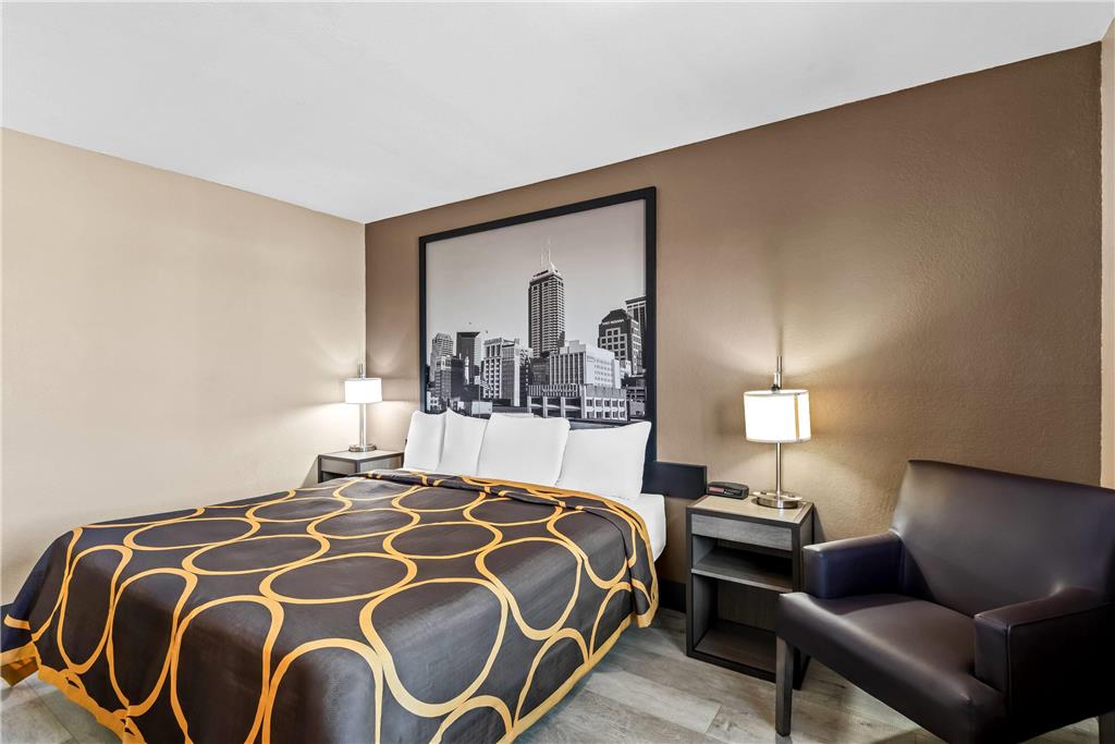 Super 8 by Wyndham Terre Haute - photo 20