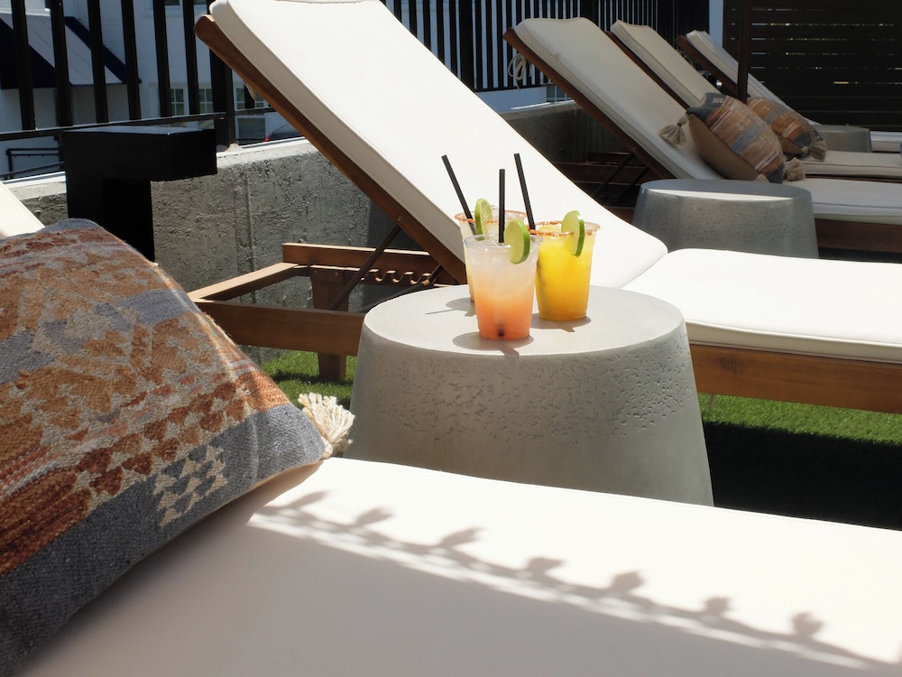 Brut Hotel - photo 45