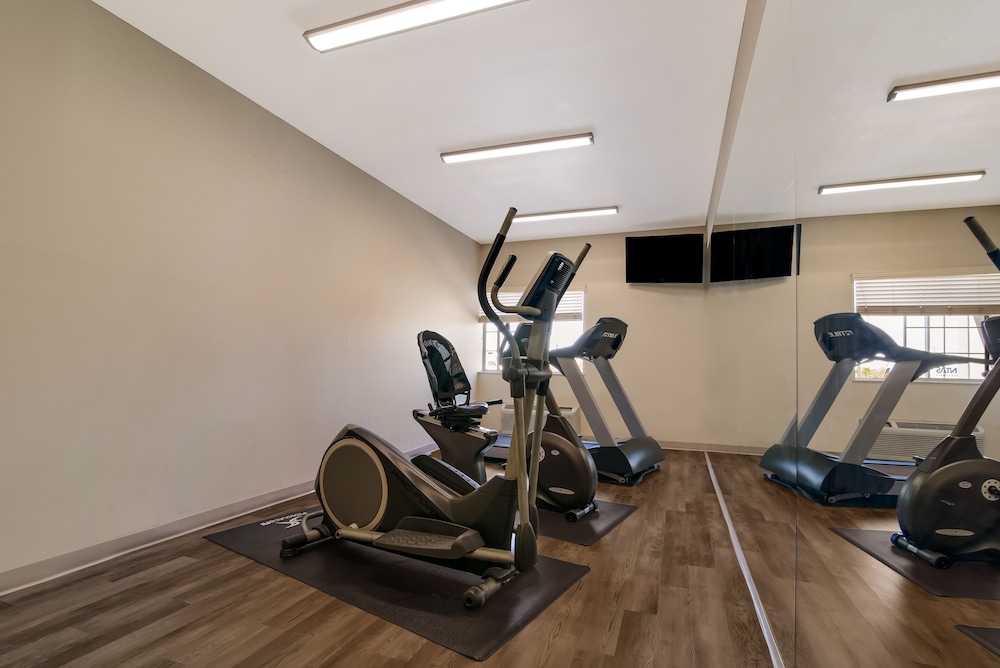 SureStay Plus Hotel by Best Western Topeka Northwest - photo 29