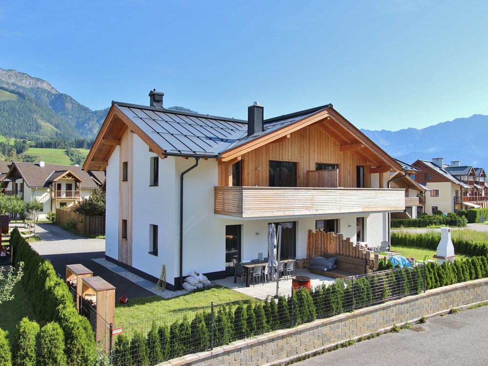 Hirnreit — 4-Star Luxury Hotel in Leogang, Austria