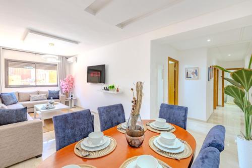 Appartement élégant et cosy — 4-Star Luxury Hotel in Marrakesh, Morocco
