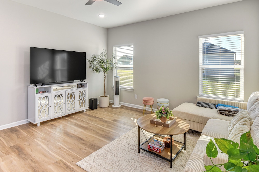 Family Getaway Near Lake Hartwell Tugaloo Trails — hotel in Lavonia