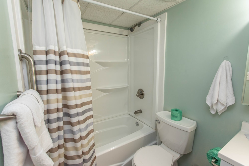 Royal Garden Resort 201 3 Bedroom Condo by RedAwning - photo 22