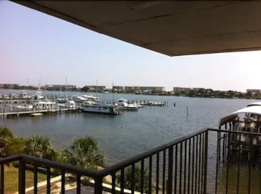 Seabreeze Inn - photo 33