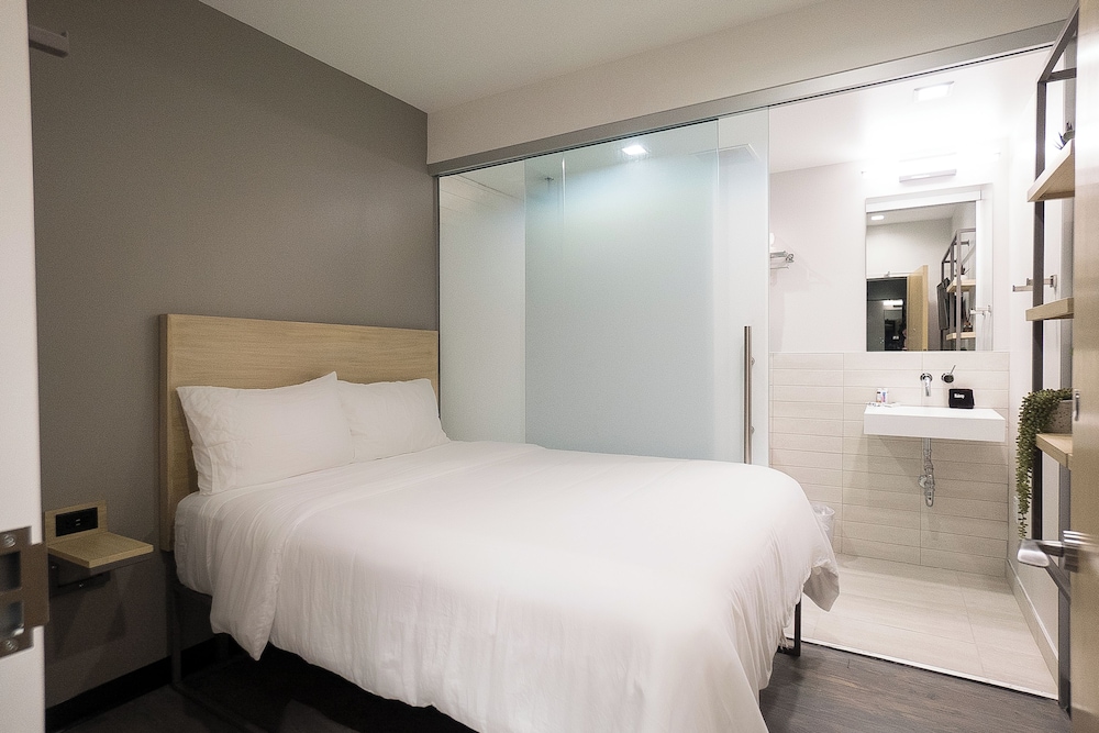 SOVA Micro Room & Social Hotel - photo 26
