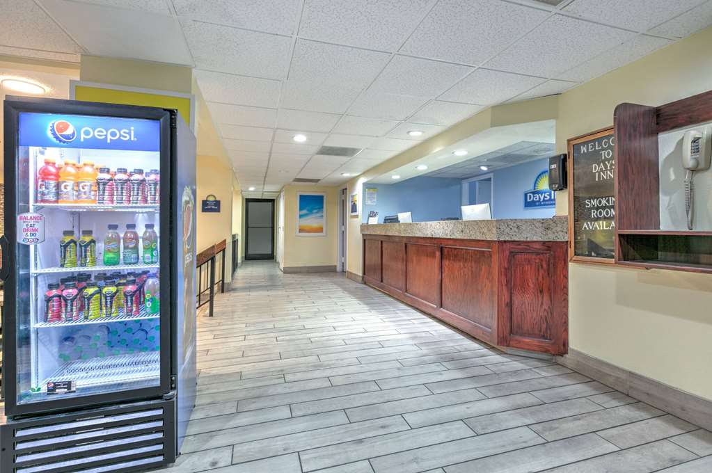 Days Inn by Wyndham Greenville MS - photo 10