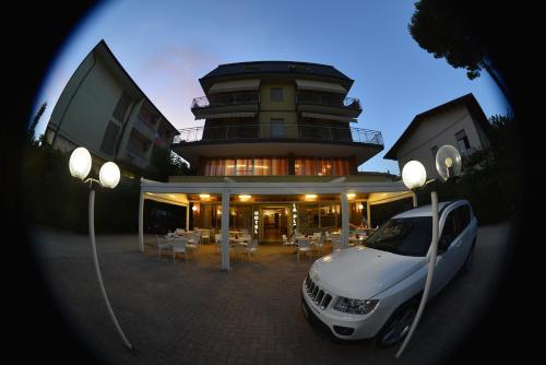 Hotel La Playa - last minute hotel in Cervia