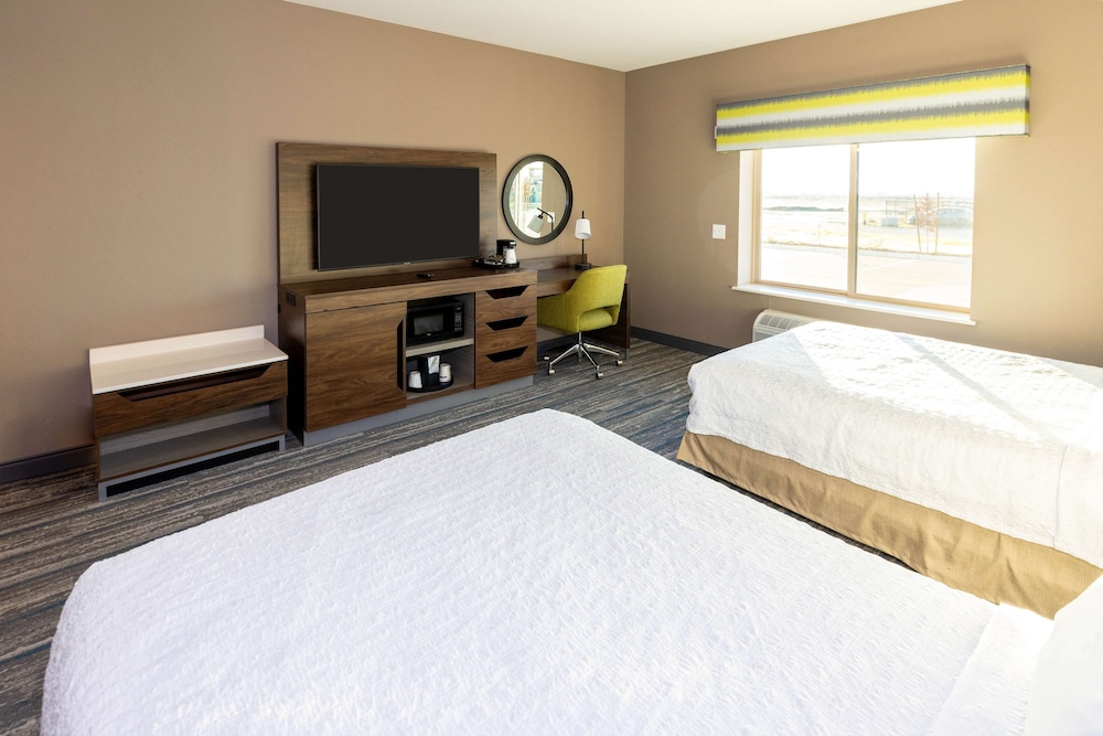 Hampton Inn by Hilton Selma - photo 11