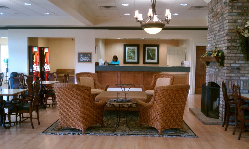 Richmond Suites Hotel in Lake Charles, United States
