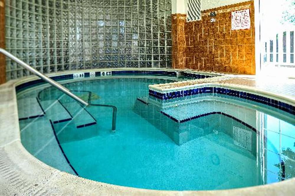 Hilton Vacation Club Varsity Club South Bend IN - photo 38
