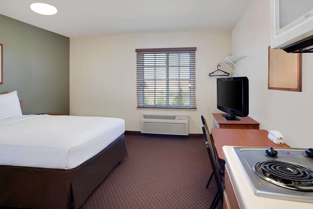 WoodSpring Suites Colonial Heights Fort Lee - photo 6