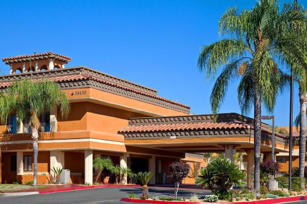 Hotel Xola — Moreno Valley