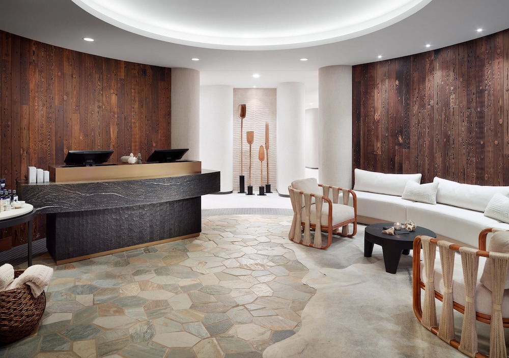 Omni Viking Lakes Hotel - photo 3