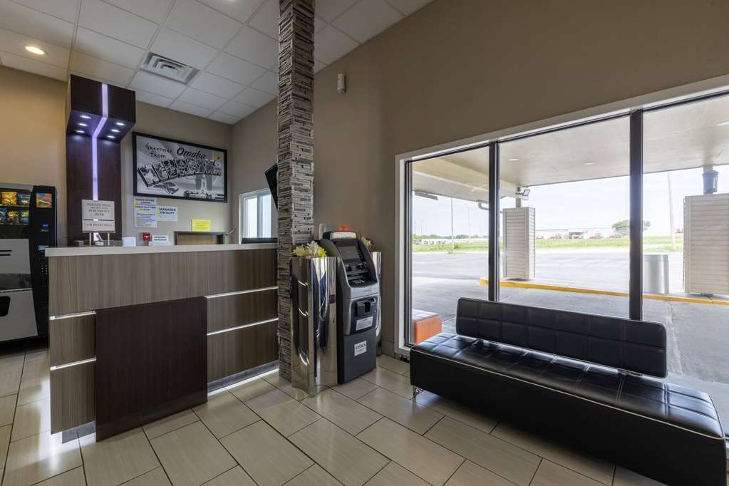 Super 8 by Wyndham Omaha SW - photo 5