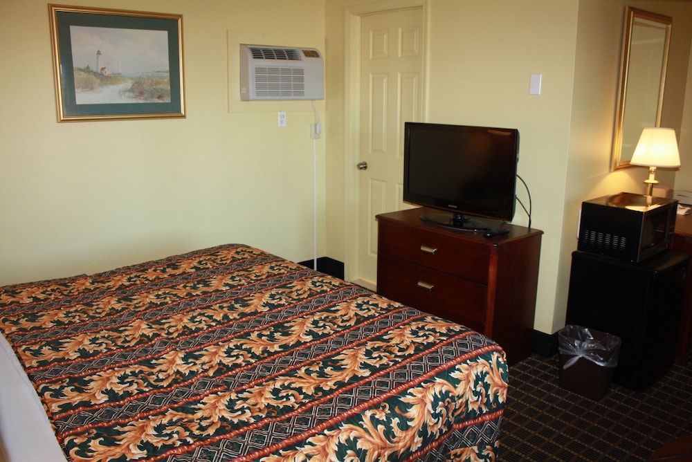 Crows Nest Inn Tawas - photo 3