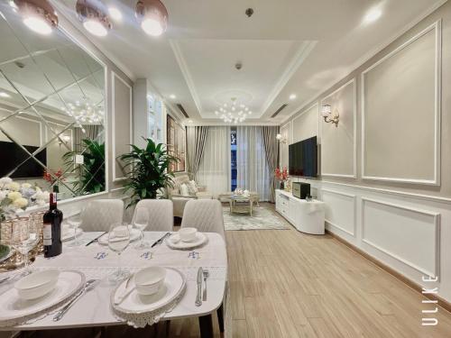 Timescity homestay Hai Bà Trưng Happyhouse — 4-Star Luxury Hotel in Hanoi, Vietnam