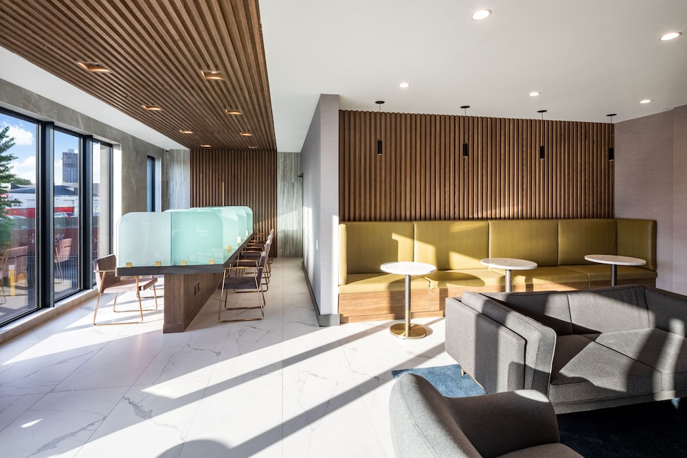 Global Luxury Suites at The Arches - photo 108
