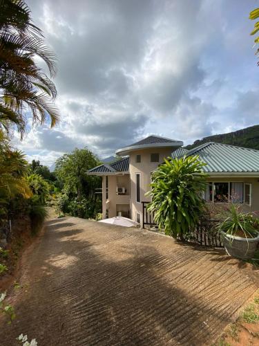 South Hill Villa — 4-Star Luxury Hotel in Victoria, Seychelles