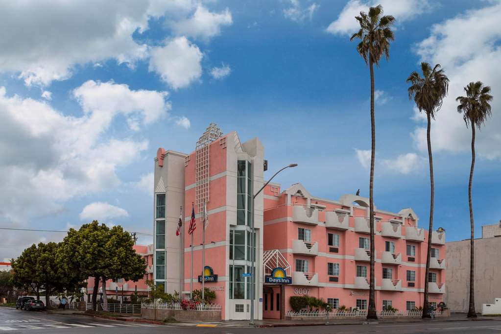 Days Inn by Wyndham Santa Monica - photo 7