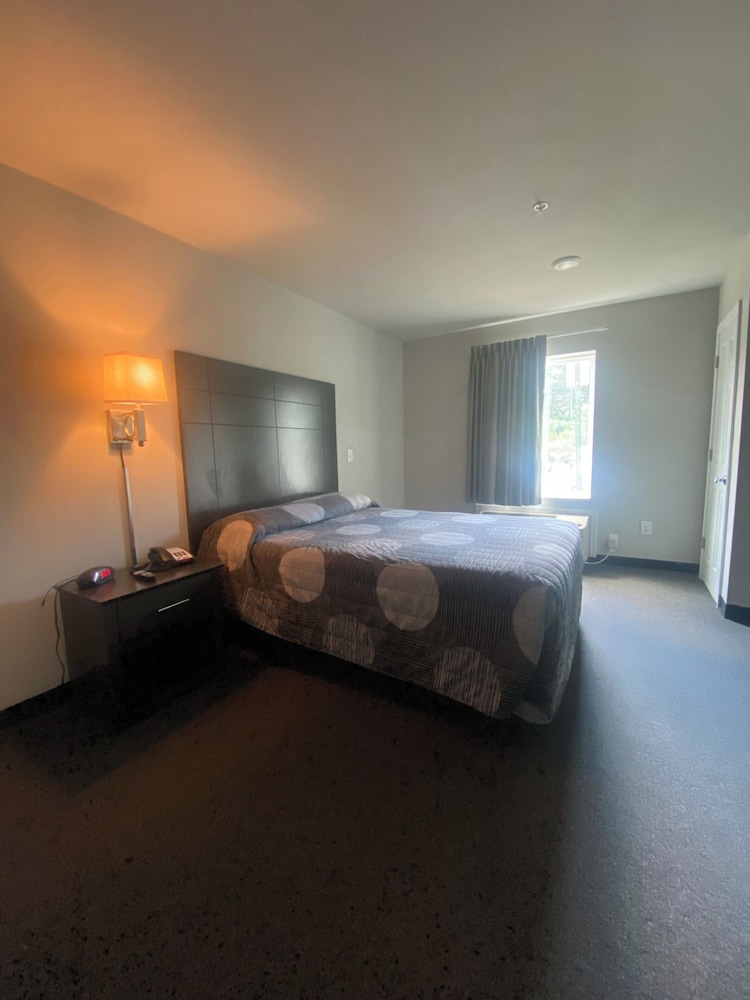 WoodSpring Suites Atlanta Airport - photo 8