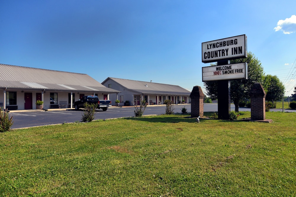 Lynchburg Country Inn - photo 2
